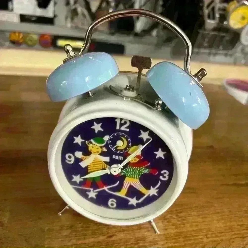 Vintage Insa Yugoslavia Alarm Clock White and cute with ski kids